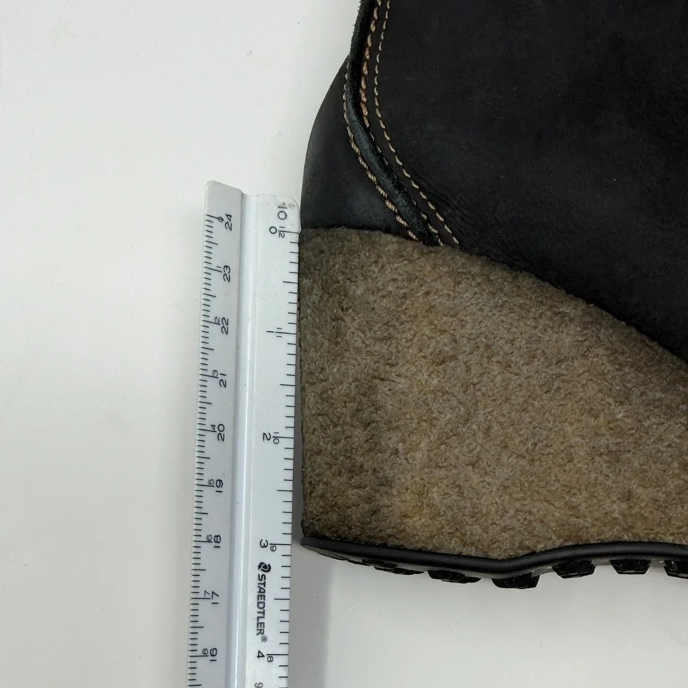 Timberland “wallaby” Black Wedge Leather Ankle Boots Size 9